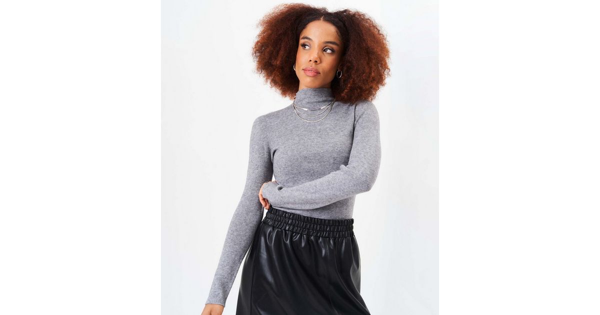 5587 Grey High Neck Jumoer