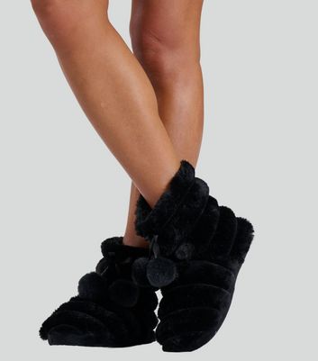 Loungeable Black Faux Fur Bootie Slippers New Look