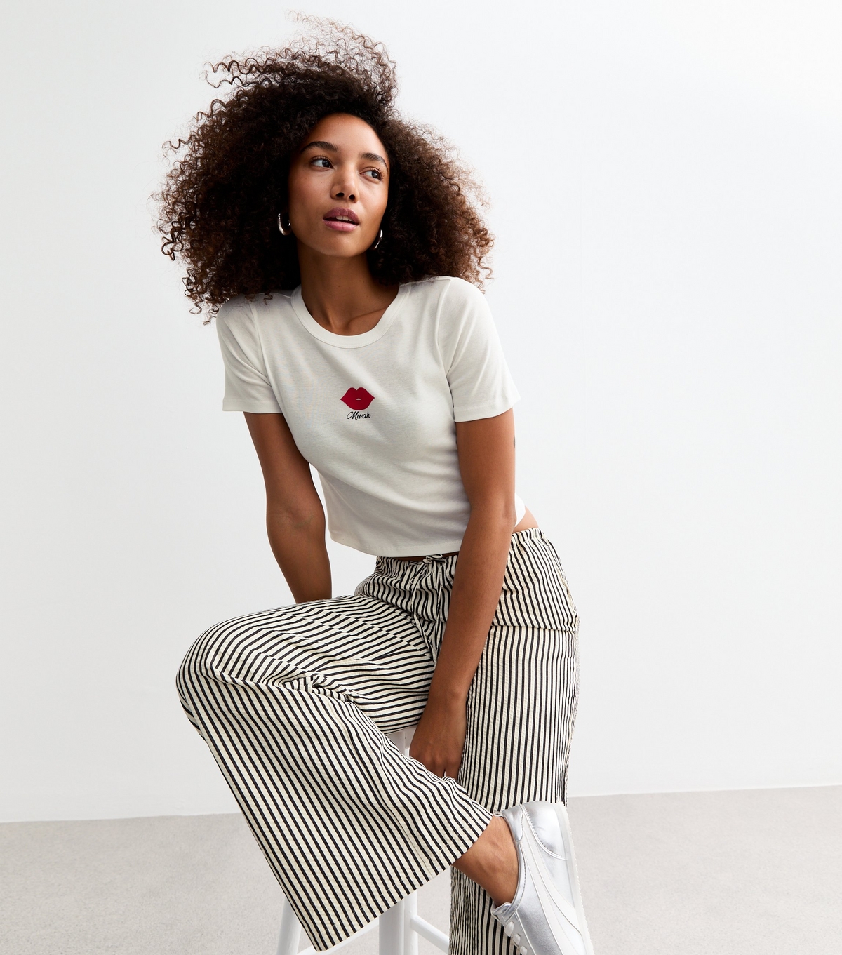 Women's Black Striped Textured Drawstring Wide Leg Trousers New Look