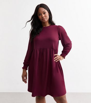 Curves Burgundy Crinkle Long Sleeve Mini Smock Dress New Look