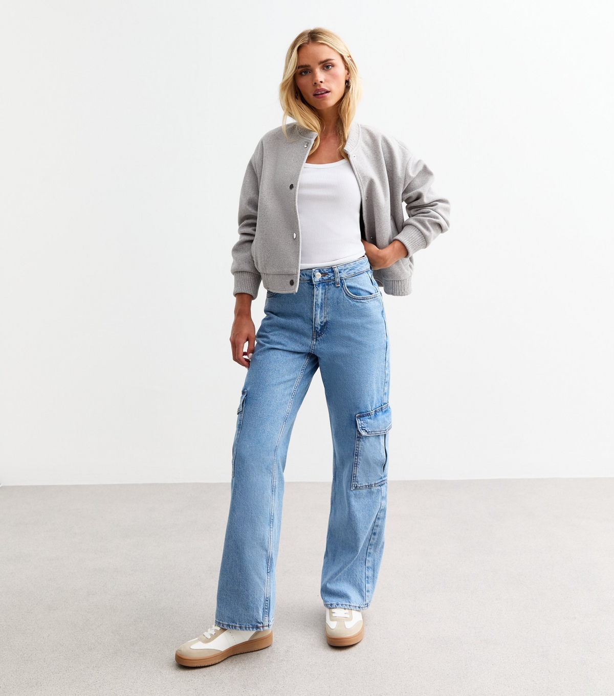 Women's Petite Wide Leg Cargo Jeans New Look