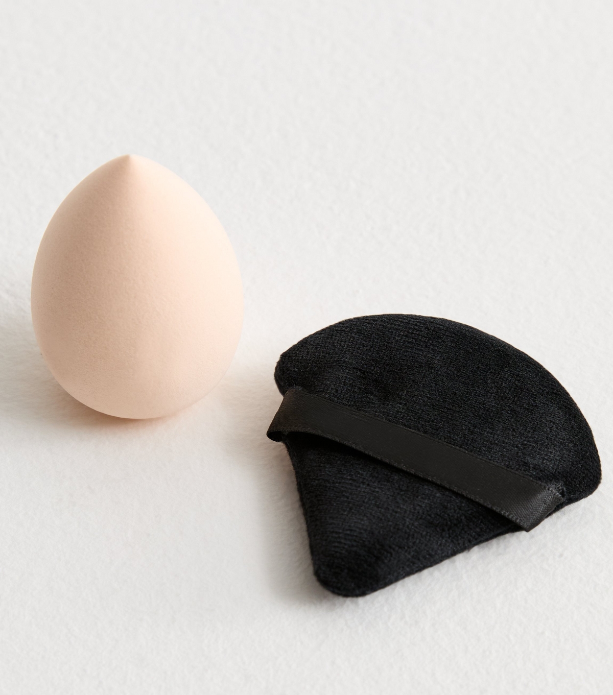 Black Makeup Sponge and Puff Set New Look