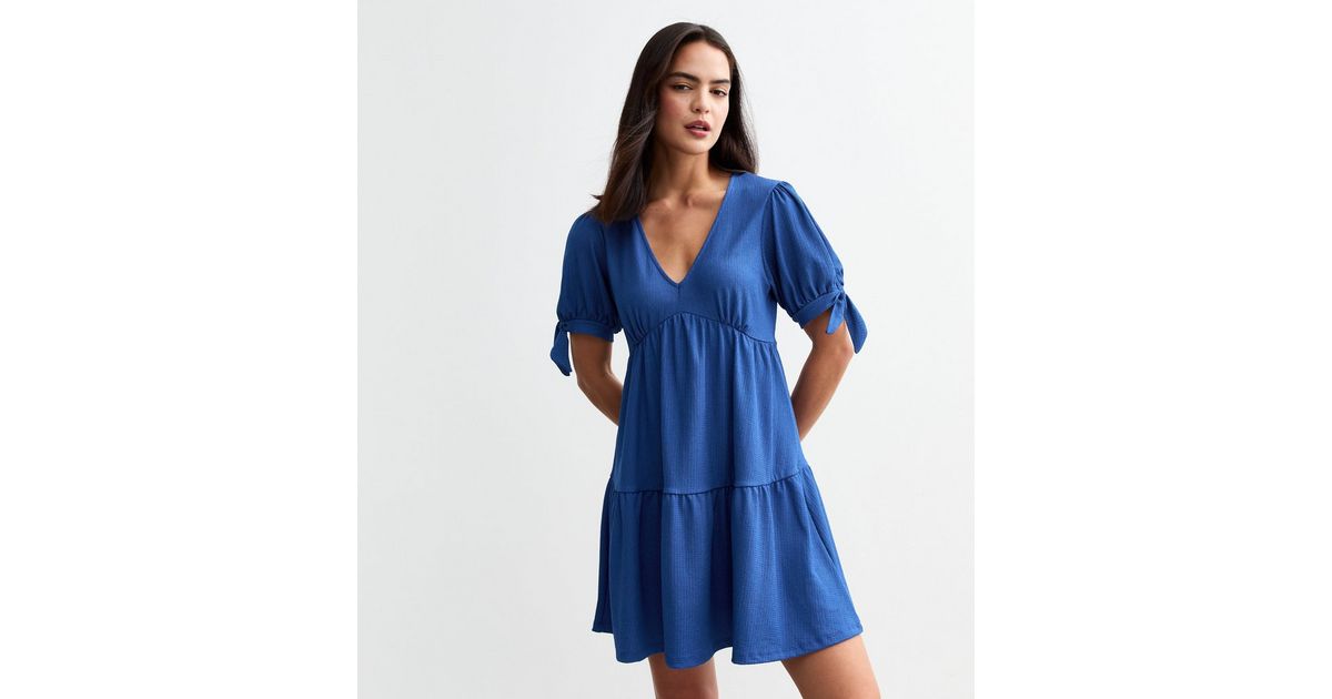 Blue Crinkled V-Neck Mini Smock Dress | New Look