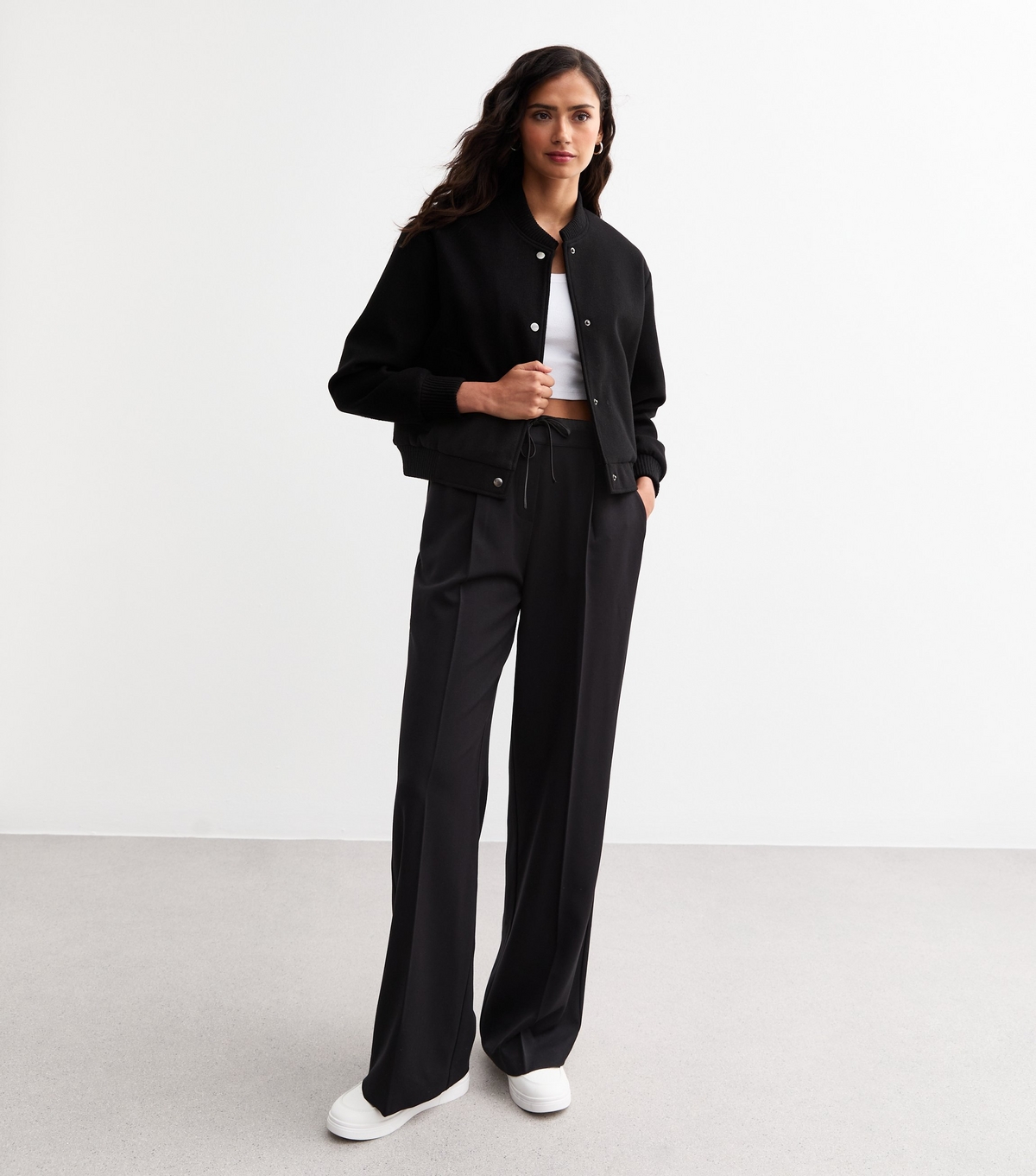 Women's Tall Black Satin Trimmed Wide Leg Trousers New Look