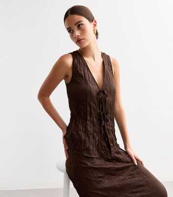 Brown Crinkle Tie Front Top