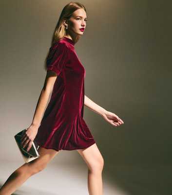 Burgundy High Neck Short Sleeve Velvet Mini Dress