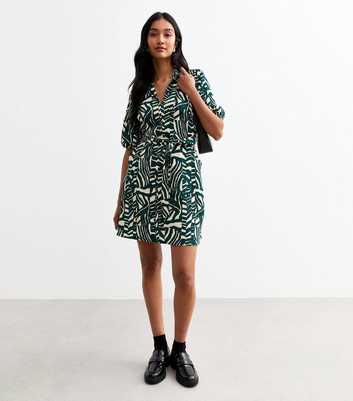 Green Abstract Print Crinkled Mini Dress