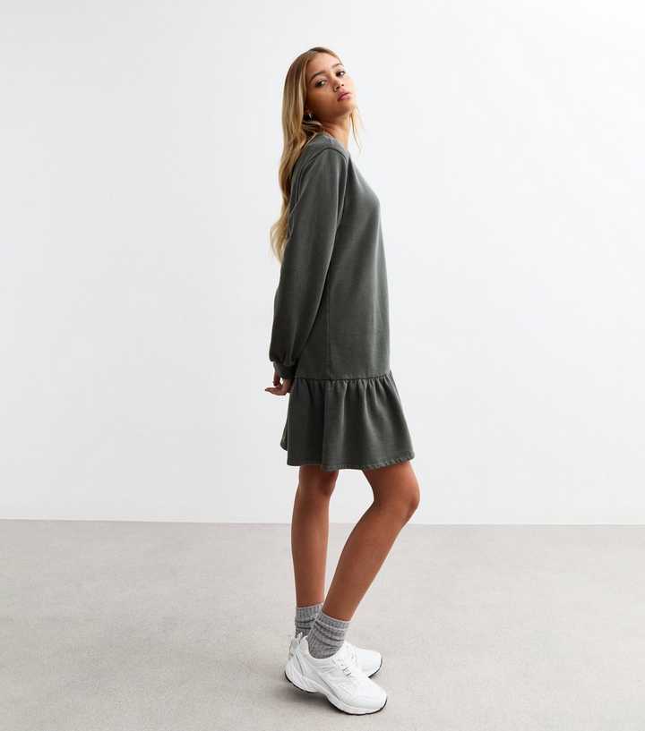 green emerald velvet dress KINGSTON GREY Womens Drop Waist Short Dress Gray Ruffled Pouf Sleeve Round  Neck Juniors XS at Amazon Women's Clothing store