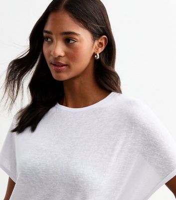 White Relaxed Crew Neck T-Shirt New Look