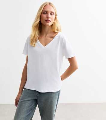 White Lightweight Cotton V-Neck T-Shirt 