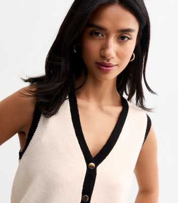 Petite Off White Tipped Sleeveless Knit Vest