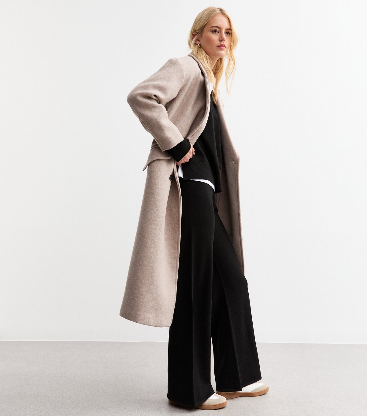 Women's Tall Black Wide Leg Knitted Trousers New Look
