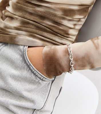 Silver Tone Chain Link Bracelet