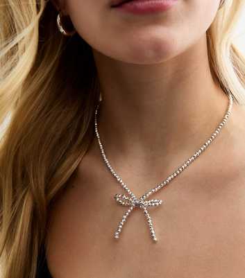 Silver Tone Beaded Bow Necklace