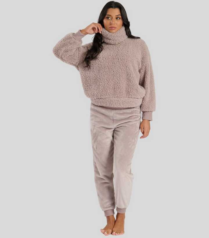 Loungeable Brown Borg High Neck Lounge Set 