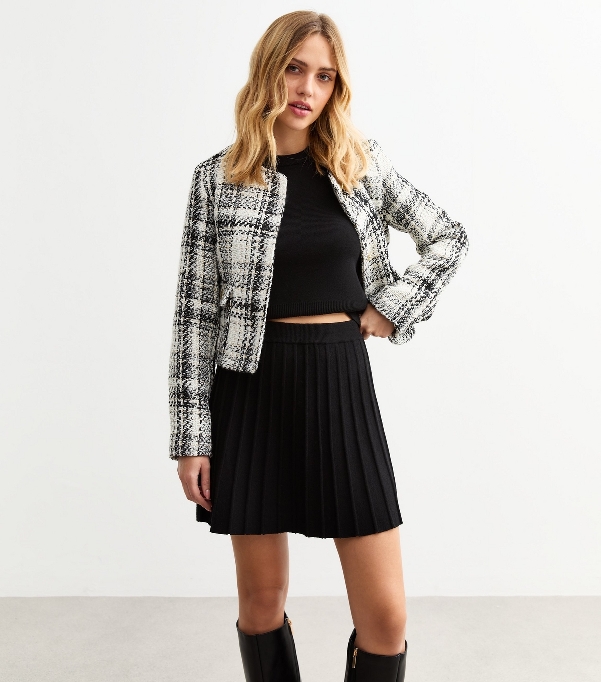 Women's Black Pleated Knit Mini Skirt New Look