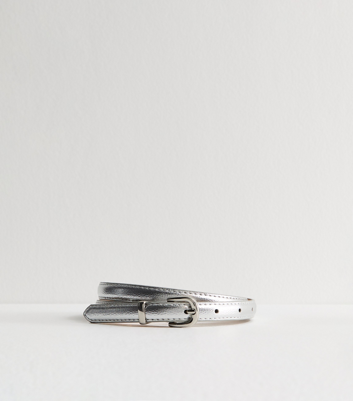 Silver Metallic Faux Leather Skinny Belt New Look
