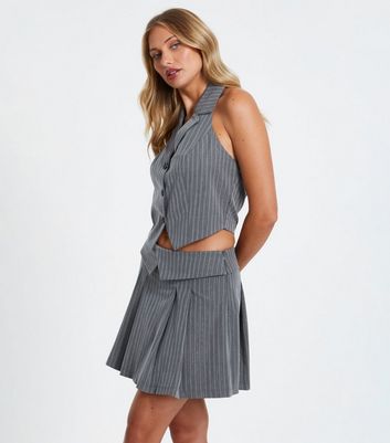 Grey pencil skirt quiz deals