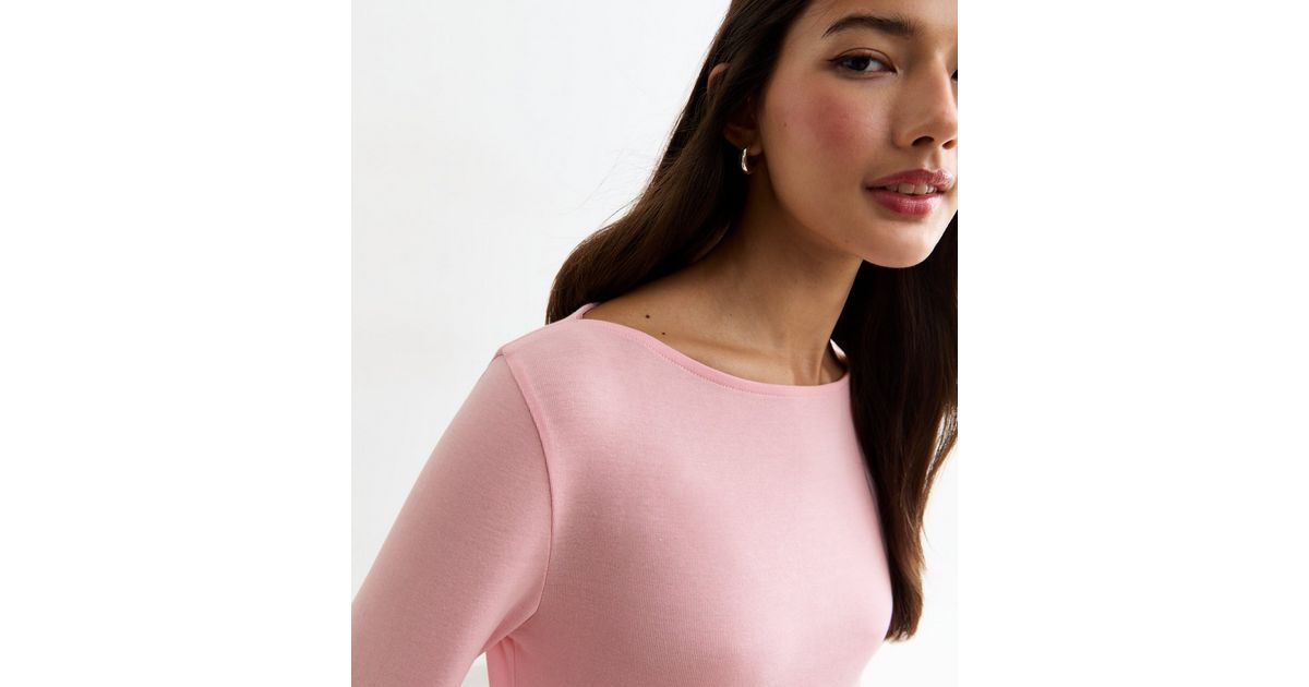 3/4th sleeves top with pintucks