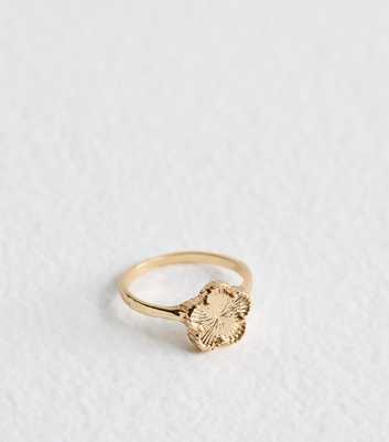 Gold Tone Flower Ring