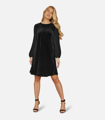 Yumi Black Velvet Long Sleeved Tunic Dress New Look