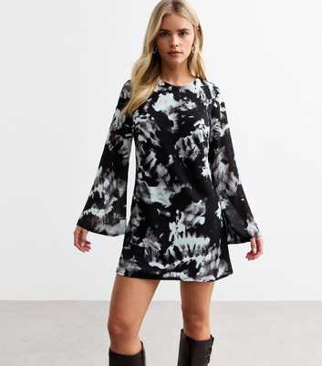 Petite Black Blur Print Flare Sleeve Mini Dress