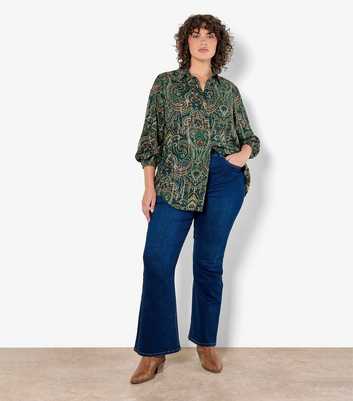 Apricot Curve Green Lurex Paisley Print Shirt