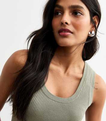 Green Ribbed Scoop Neck Lightweight Knit Vest