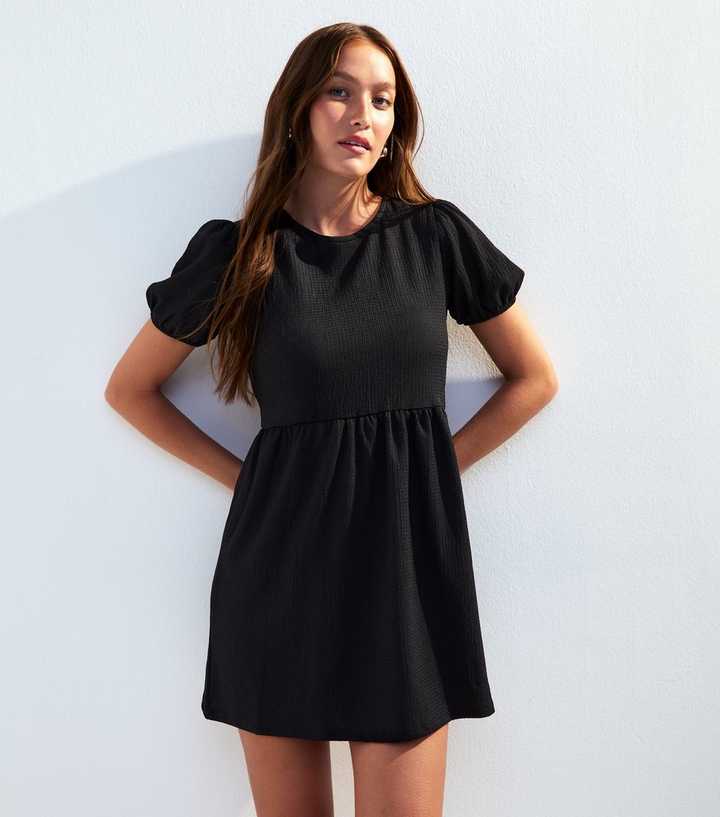 Black Bow Back Crinkled Mini Smock Dress