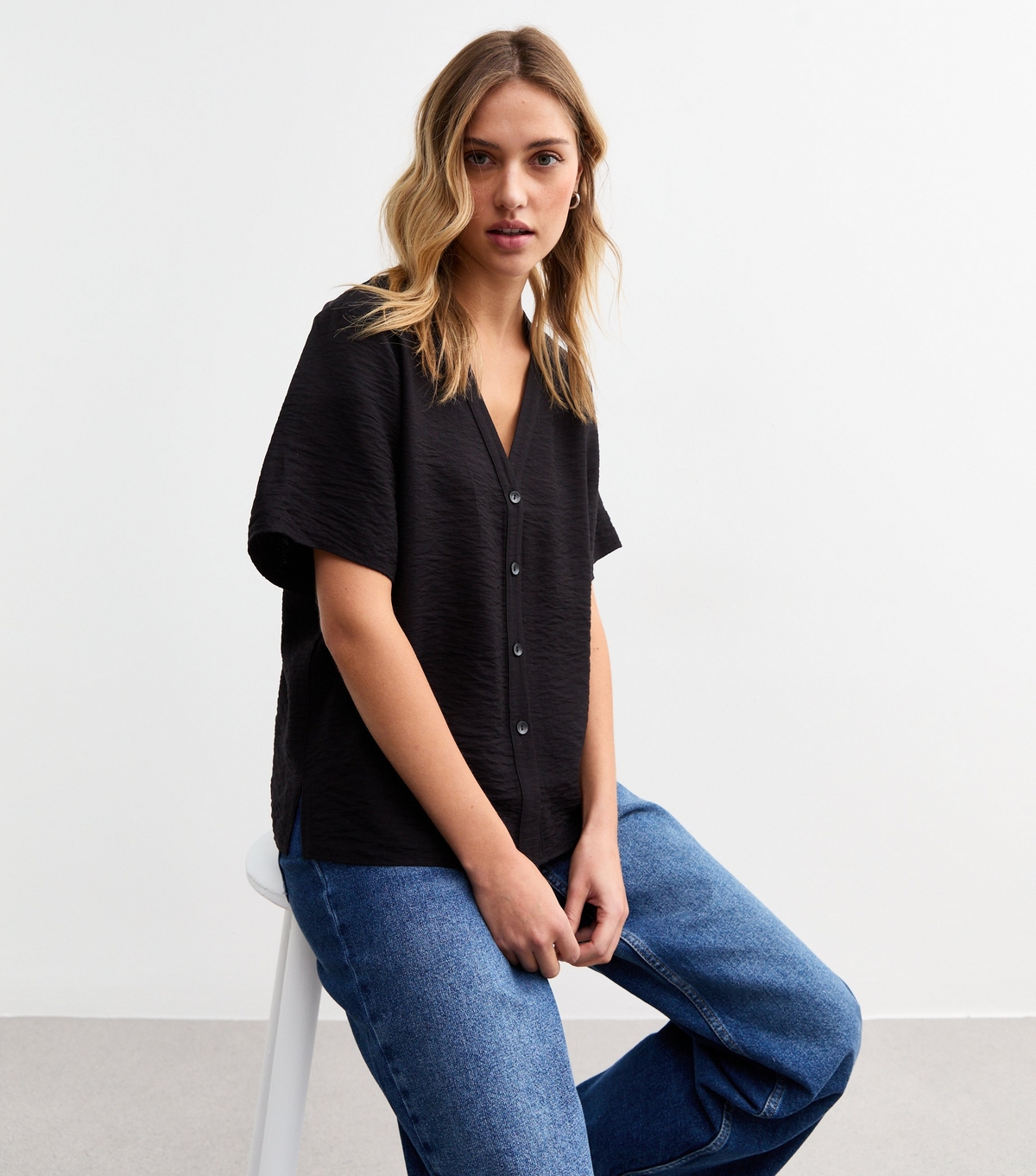 Women's Black V-Neck Button Up Top New Look