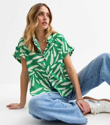 Green Brush Stroke Print Resort Shirt