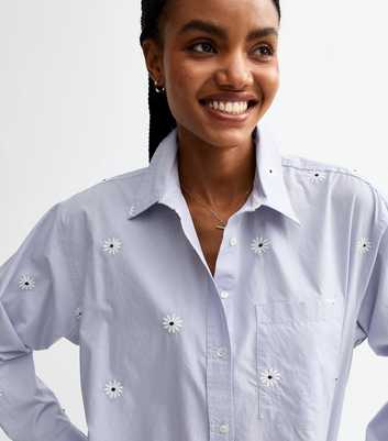 Tall Blue Daisy Embroidered Shirt