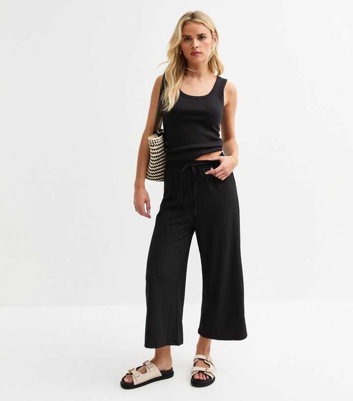 Petite Black Ribbed Cropped Trousers