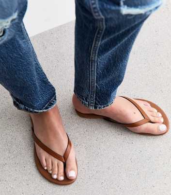 Tan Thong Strap Faux Leather Sandals