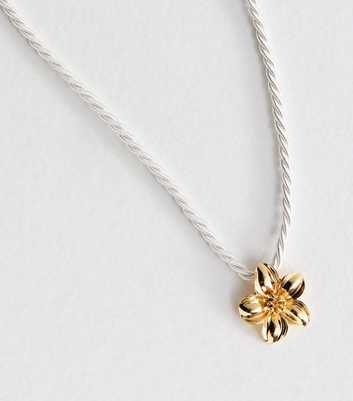 Gold Tone Flower Rope Necklace