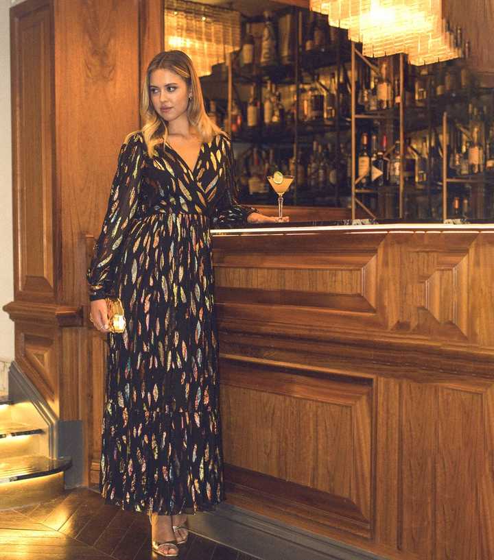 Gini London Black Metallic Print Full Sleeve Maxi Dress | New Look Gini London Black Metallic Print Full Sleeve Maxi Dress | New Look