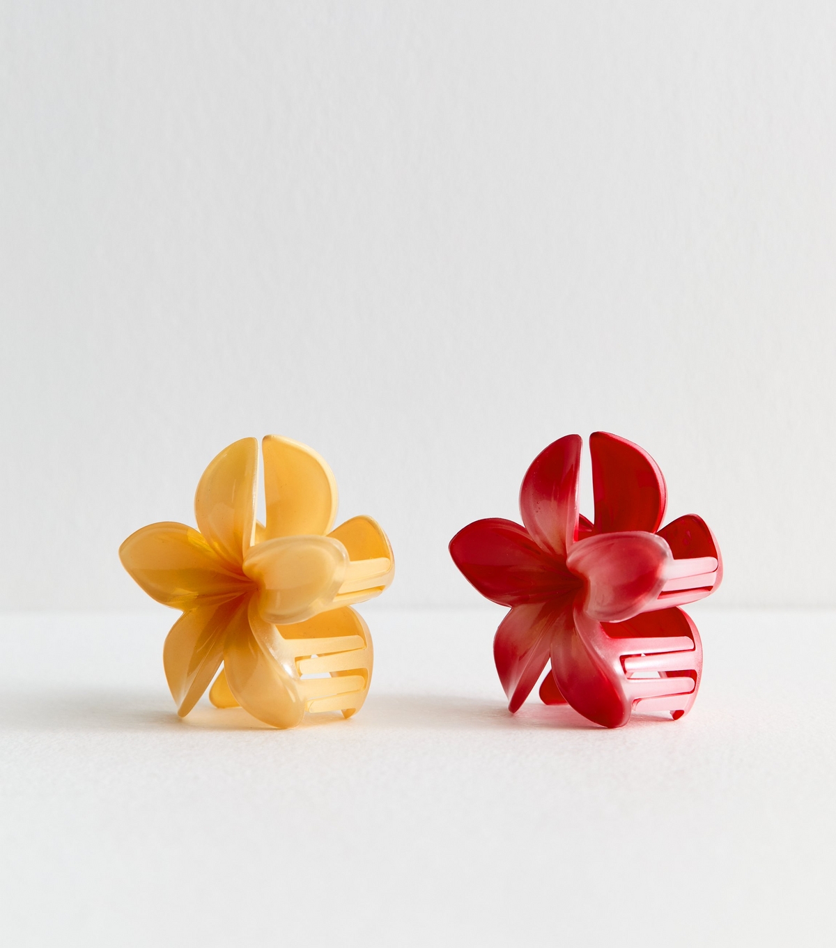 Pack of 2 Orange and Yellow Flower Hair Claw Clips New Look