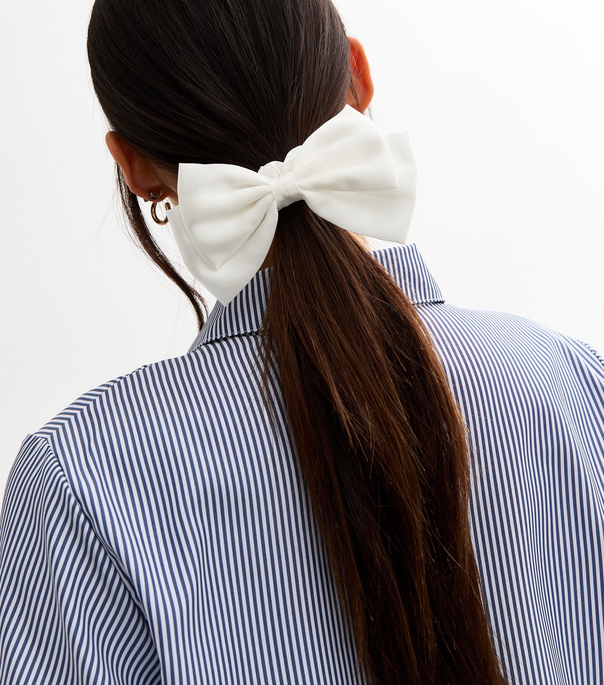 White Satin Bow Scrunchie New Look