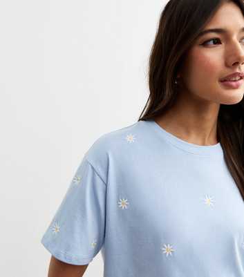 Blue Daisy Embroidered Relaxed T-Shirt