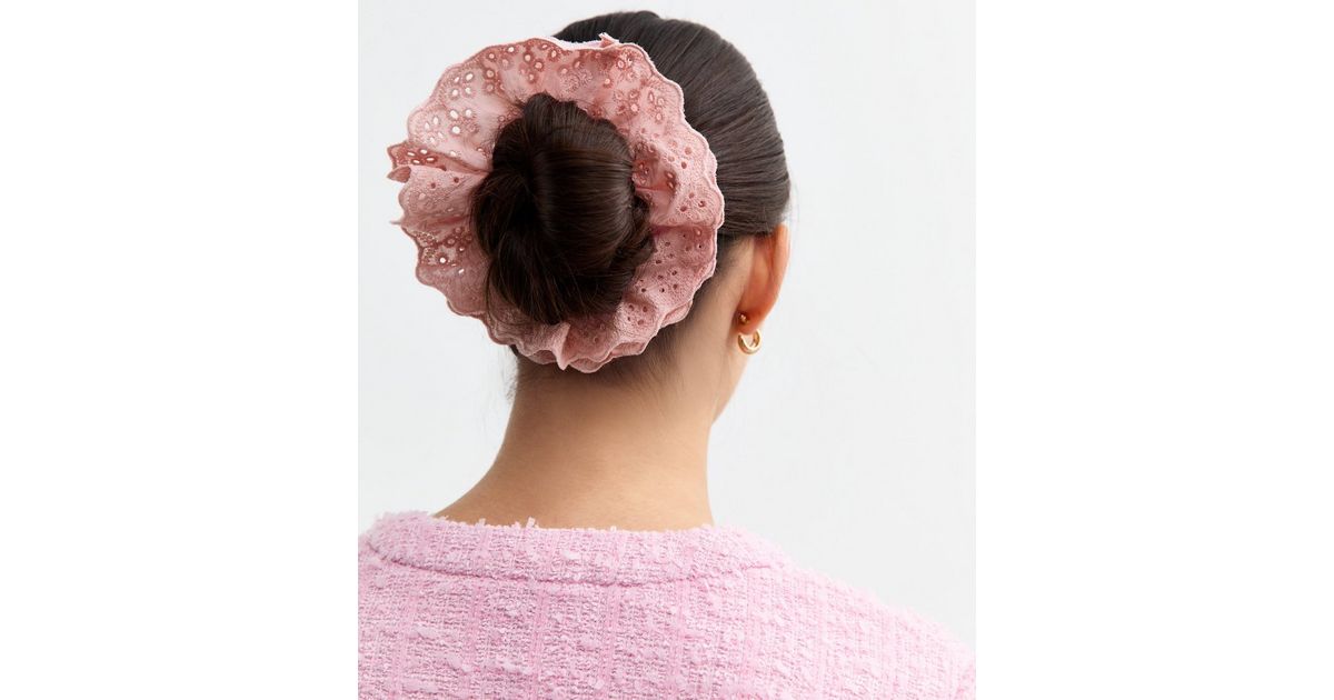 SCRUNCHIE WITH FRILL EDGE THE POTTERY PARLOUR