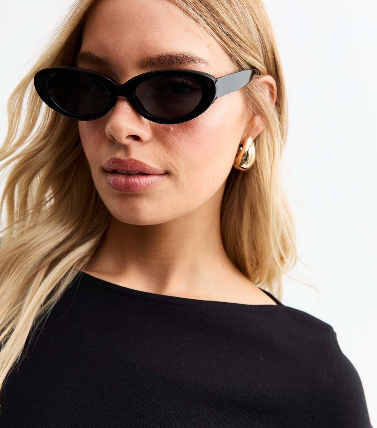Black Oval Frame Sunglasses New Look