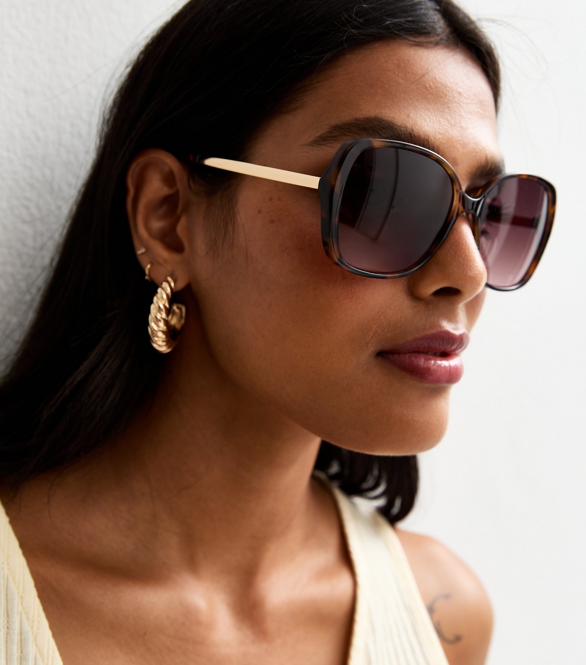 Dark Brown Round Frame Sunglasses New Look