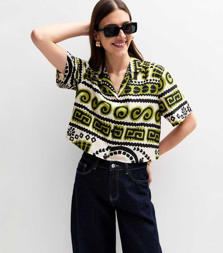 White Pattern Print Cropped Shirt