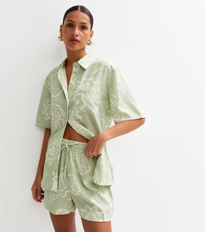 Green Shell Print Collared Shirt