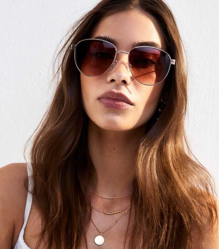 Gold Tone Metal Oversized Round Sunglasses