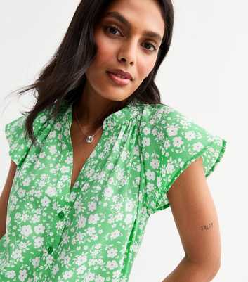 Green Floral Print Flutter Sleeve Top