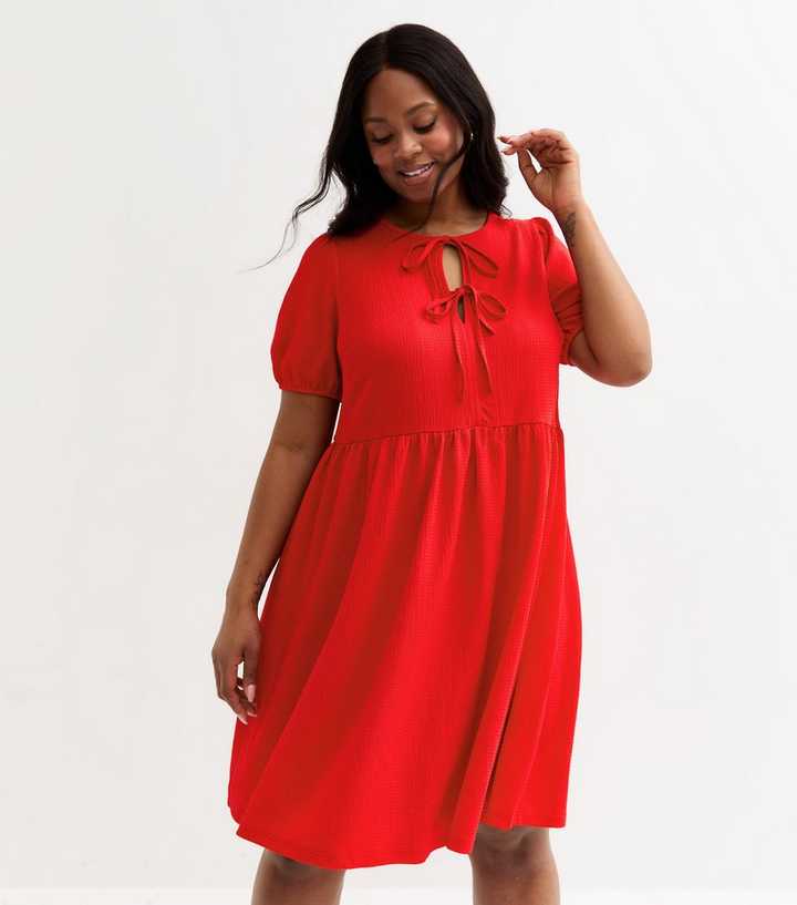 Curves Red Crinkled Texture Tie Front Mini Dress