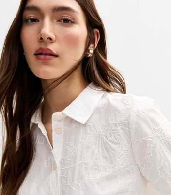 White Floral Jacquard Embroidered Short Sleeve Shirt