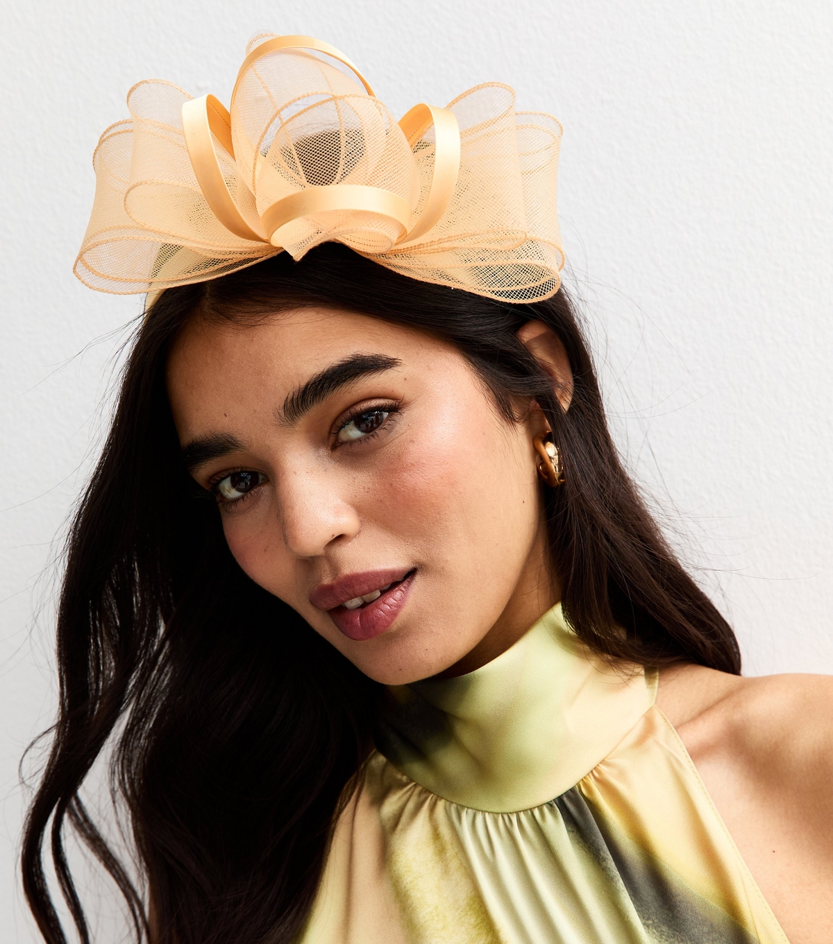 Gold Mesh Bow Fascinator New Look