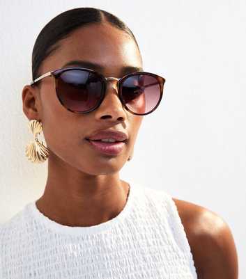Brown Tortoiseshell Frame Round Sunglasses